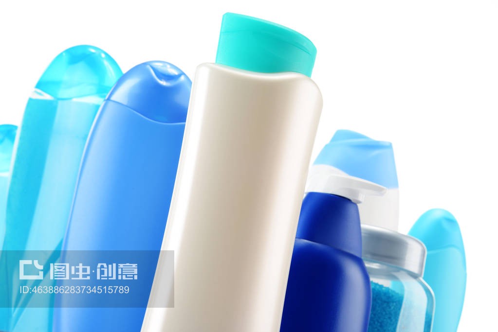 塑料瓶身体护理和美容产品Plastic bottles of body care and beauty products